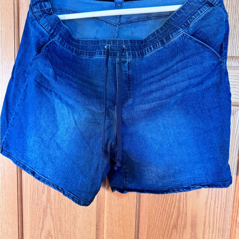 Democracy Blue Women's Shorts